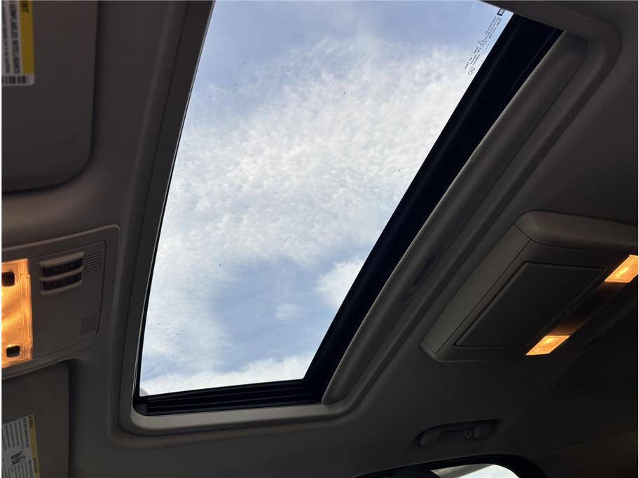 Used 2012 Chevrolet Tahoe LT image 18