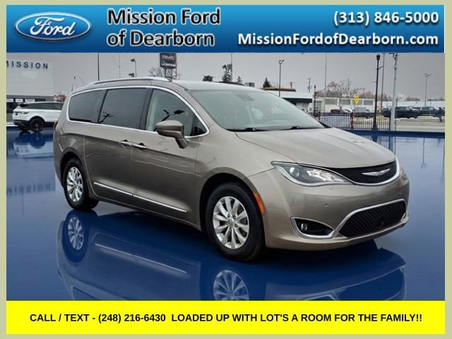 Used 2018 Chrysler Pacifica Touring-L w/ Advanced Safetytec Group