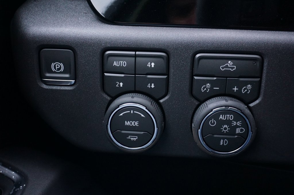 New 2026 Chevrolet Silverado 1500 RST w/ Dark Appearance Package image 23