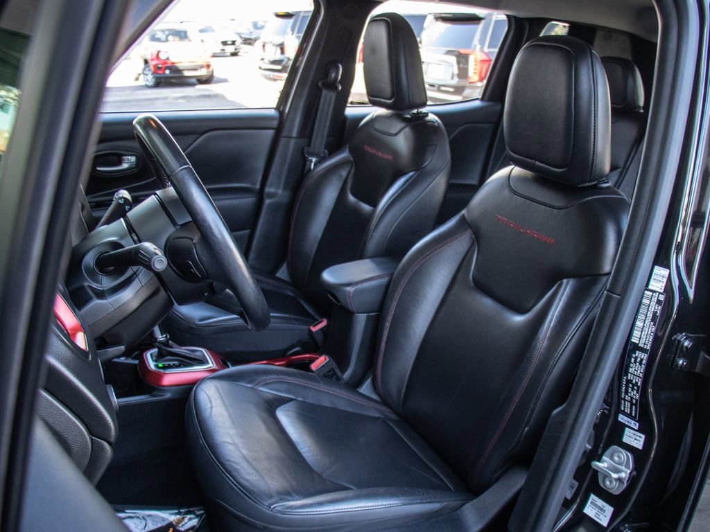 Used 2022 Jeep Renegade Trailhawk image 11