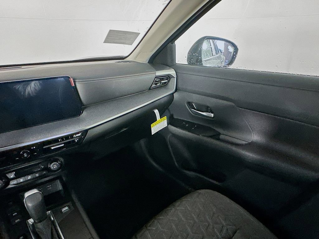 New 2026 Nissan Kicks SV w/ SV Premium Package image 31