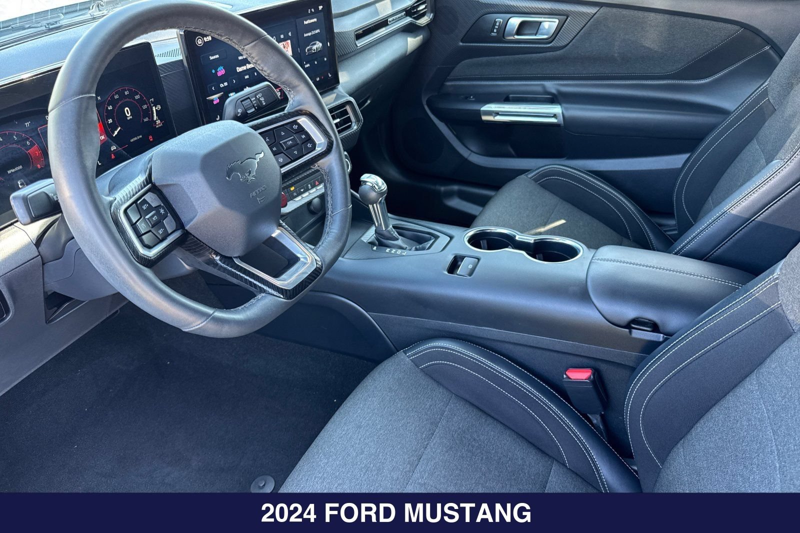 Certified 2024 Ford Mustang Coupe RWD image 11
