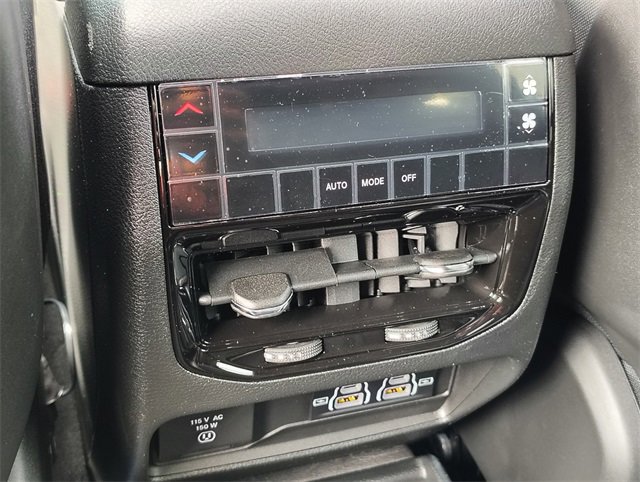 New 2025 Jeep Grand Cherokee L Altitude image 33