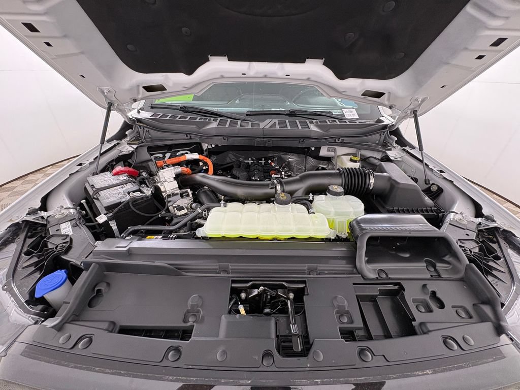 New 2026 Ford F150 Lariat w/ Equipment Group 502A High AWD/4WD image 32