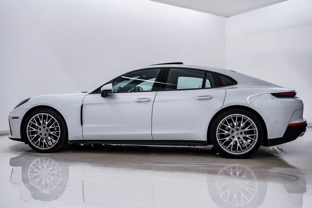 Certified 2025 Porsche Panamera 4 image 2