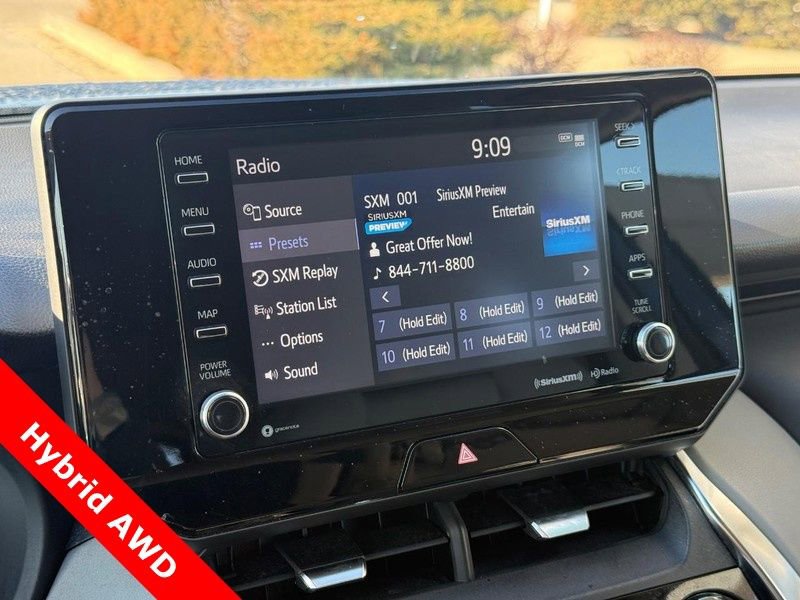 Used 2021 Toyota Venza LE w/ Carpet Mat Package (TMS) image 23