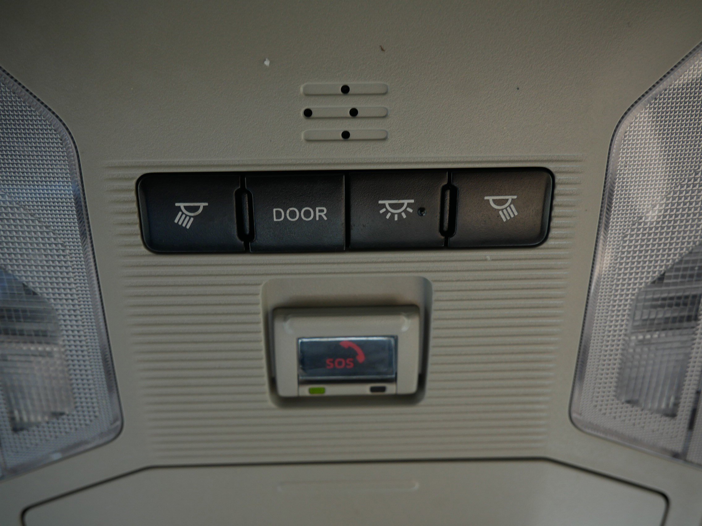 Used 2021 Toyota RAV4 LE AWD/4WD image 33