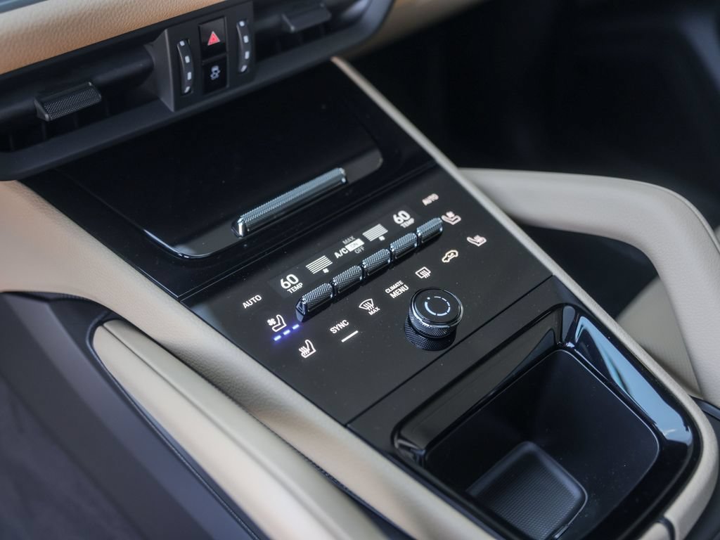 New 2026 Porsche Cayenne Coupe AWD/4WD image 25