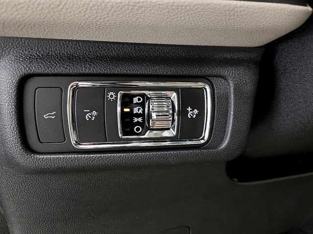 New 2026 Lincoln Corsair Premiere FWD image 20
