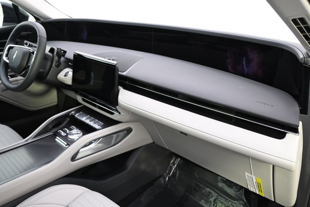 New 2026 Lincoln Nautilus Reserve w/ Jet Appearance Package image 15