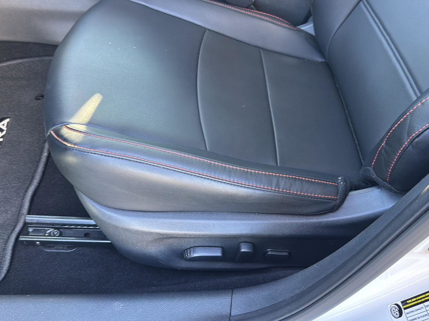 Used 2024 Nissan Sentra SR w/ SR Premium Package image 28