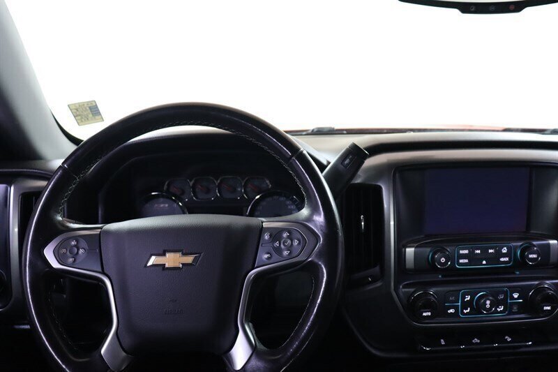 Used 2018 Chevrolet Silverado 1500 LT w/ All Star Edition AWD/4WD image 7