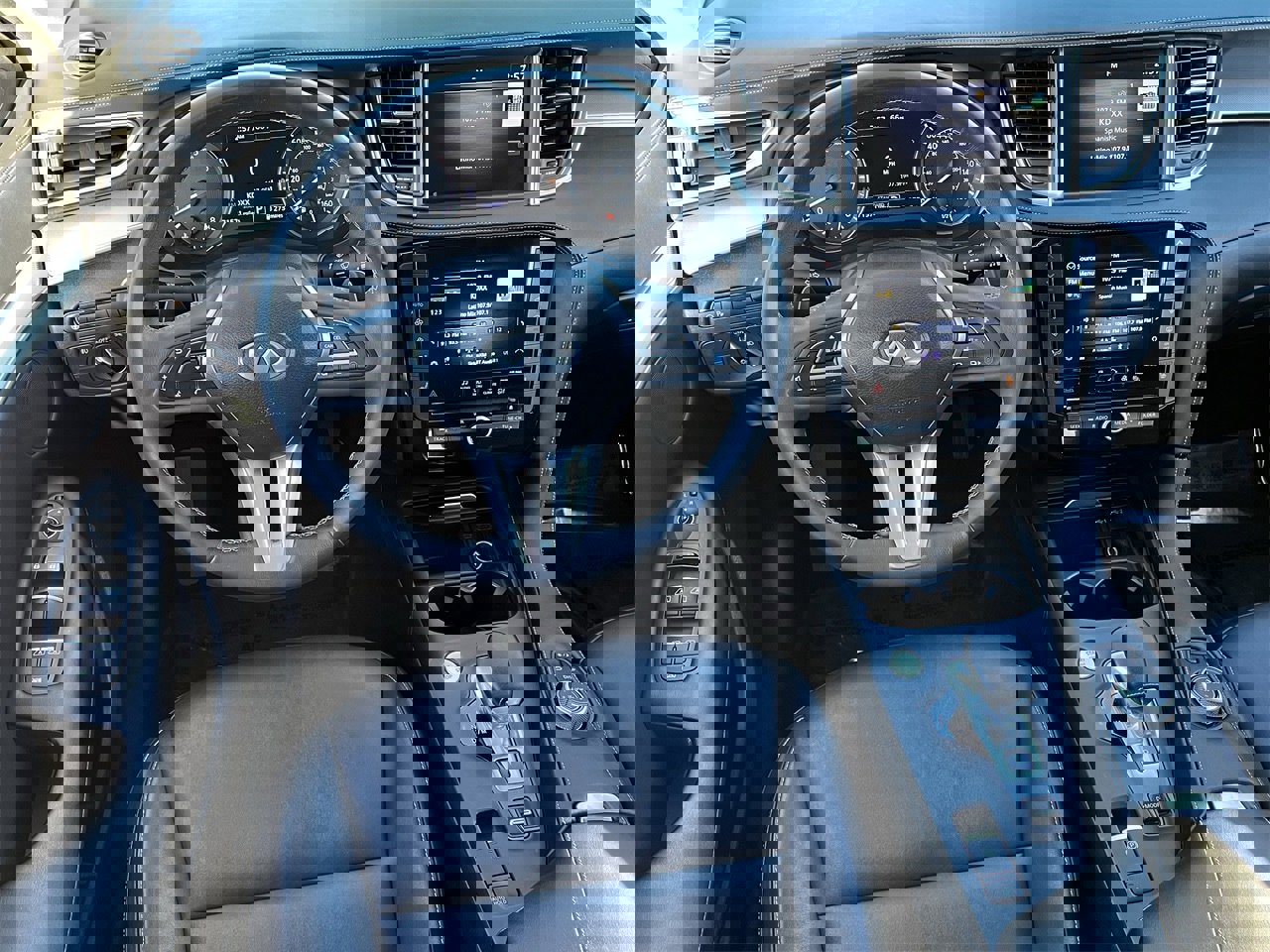 Used 2021 INFINITI QX50 Luxe image 10