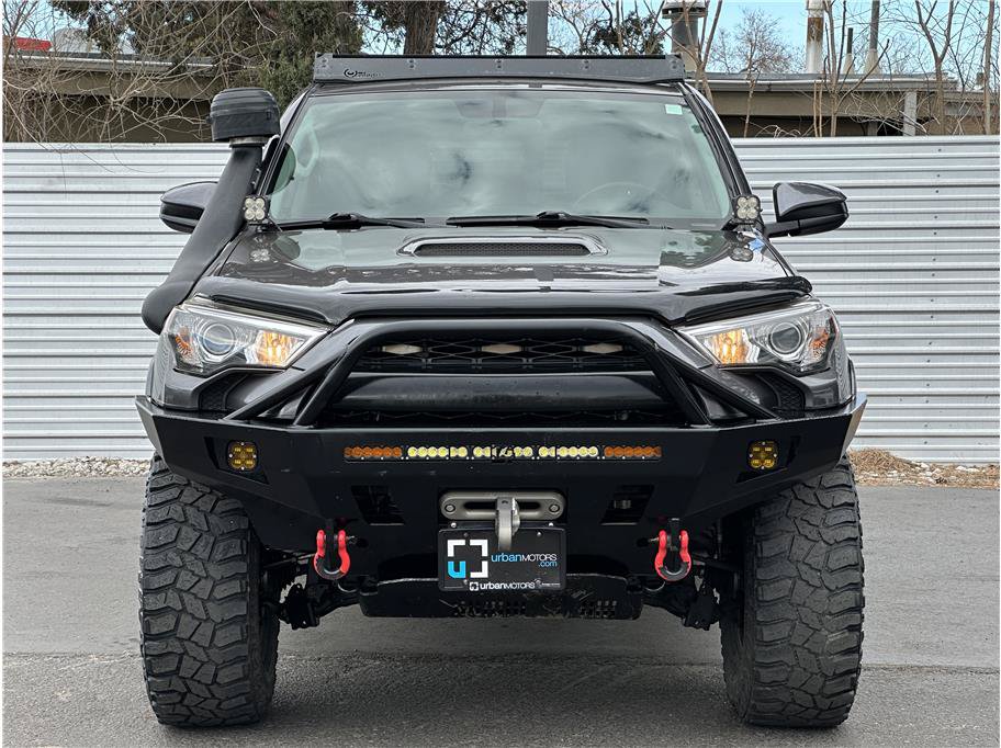 Used 2018 Toyota 4Runner TRD Off-Road AWD/4WD image 7