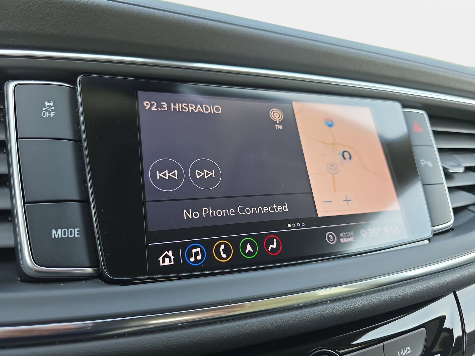 Used 2021 Buick Enclave Essence w/ Sound and Sites Package image 22