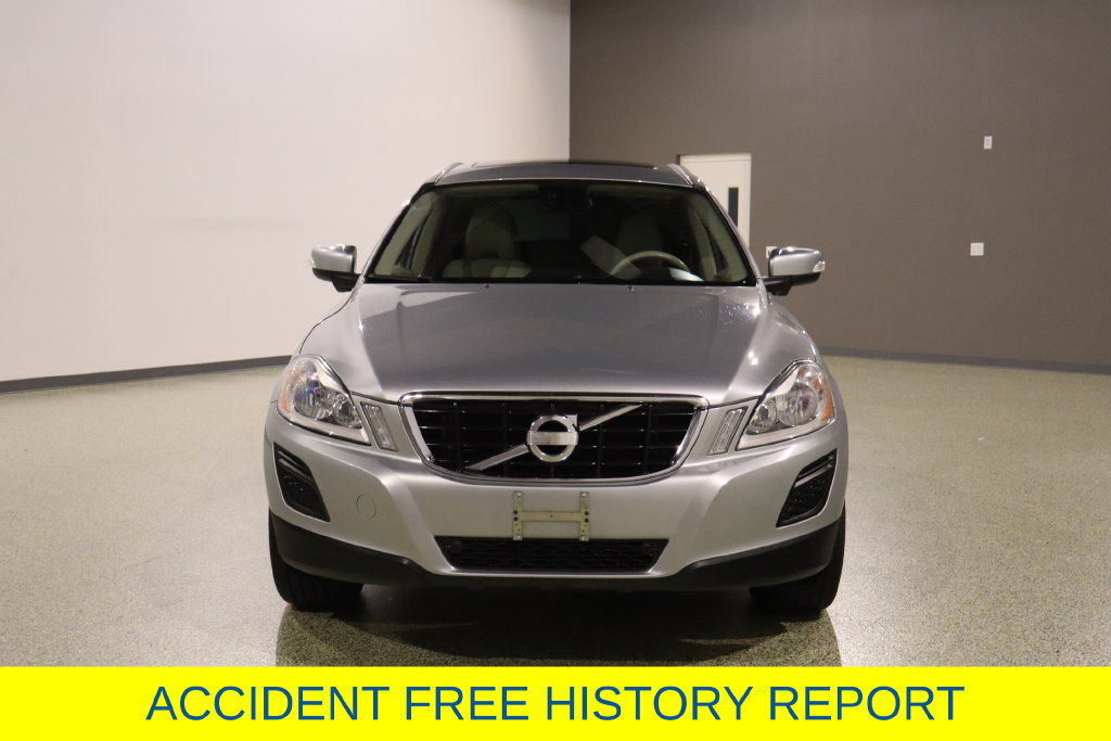 Used 2011 Volvo XC60 T6 AWD/4WD image 2