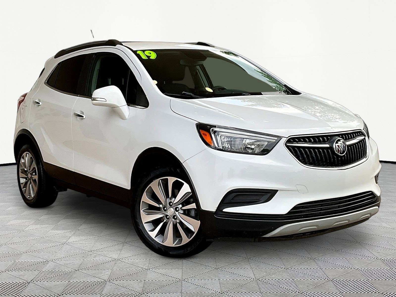 Used 2019 Buick Encore Preferred FWD image 3