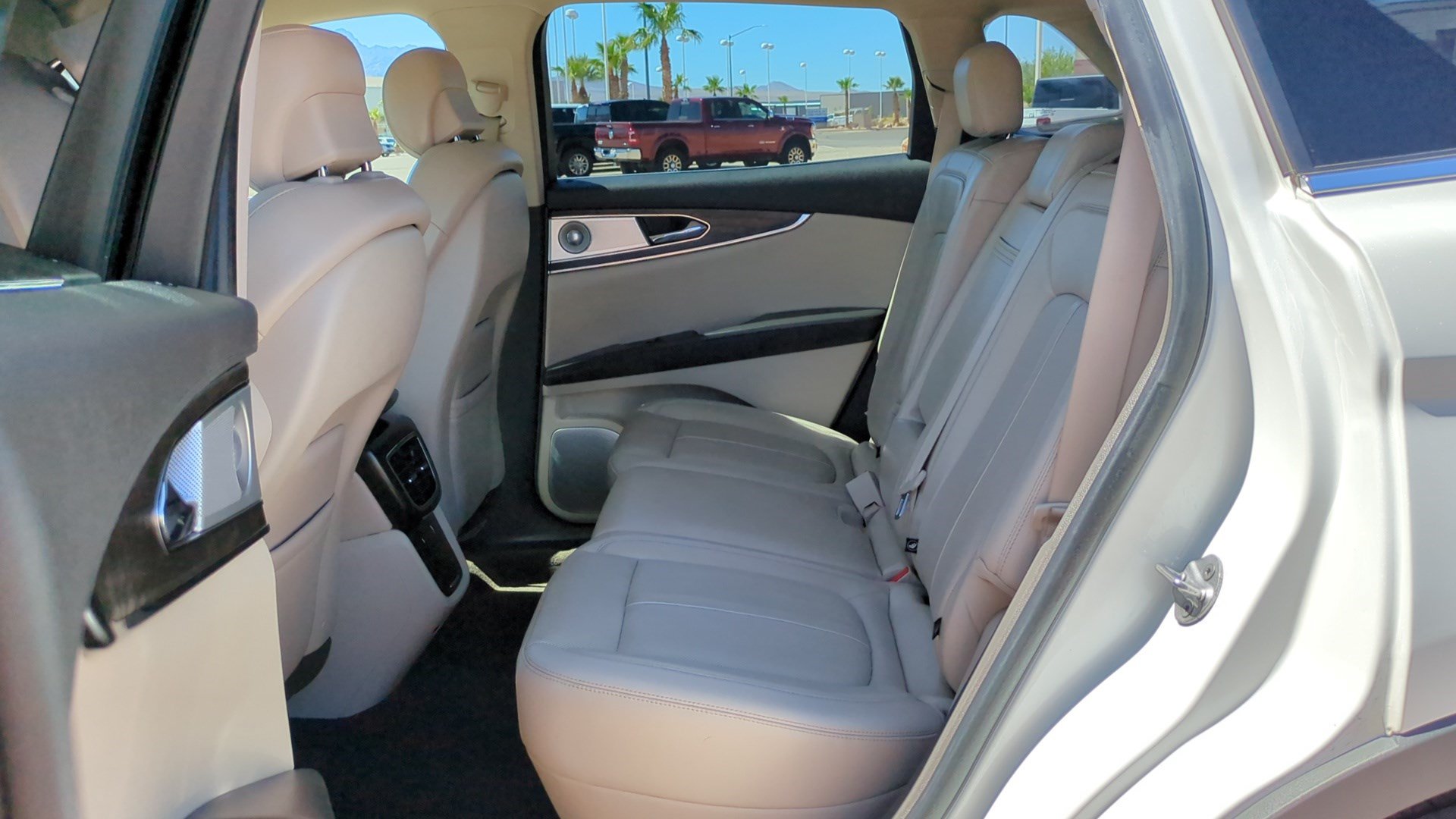 Used 2020 Lincoln Nautilus Reserve w/ Equipment Group 202A AWD/4WD image 26