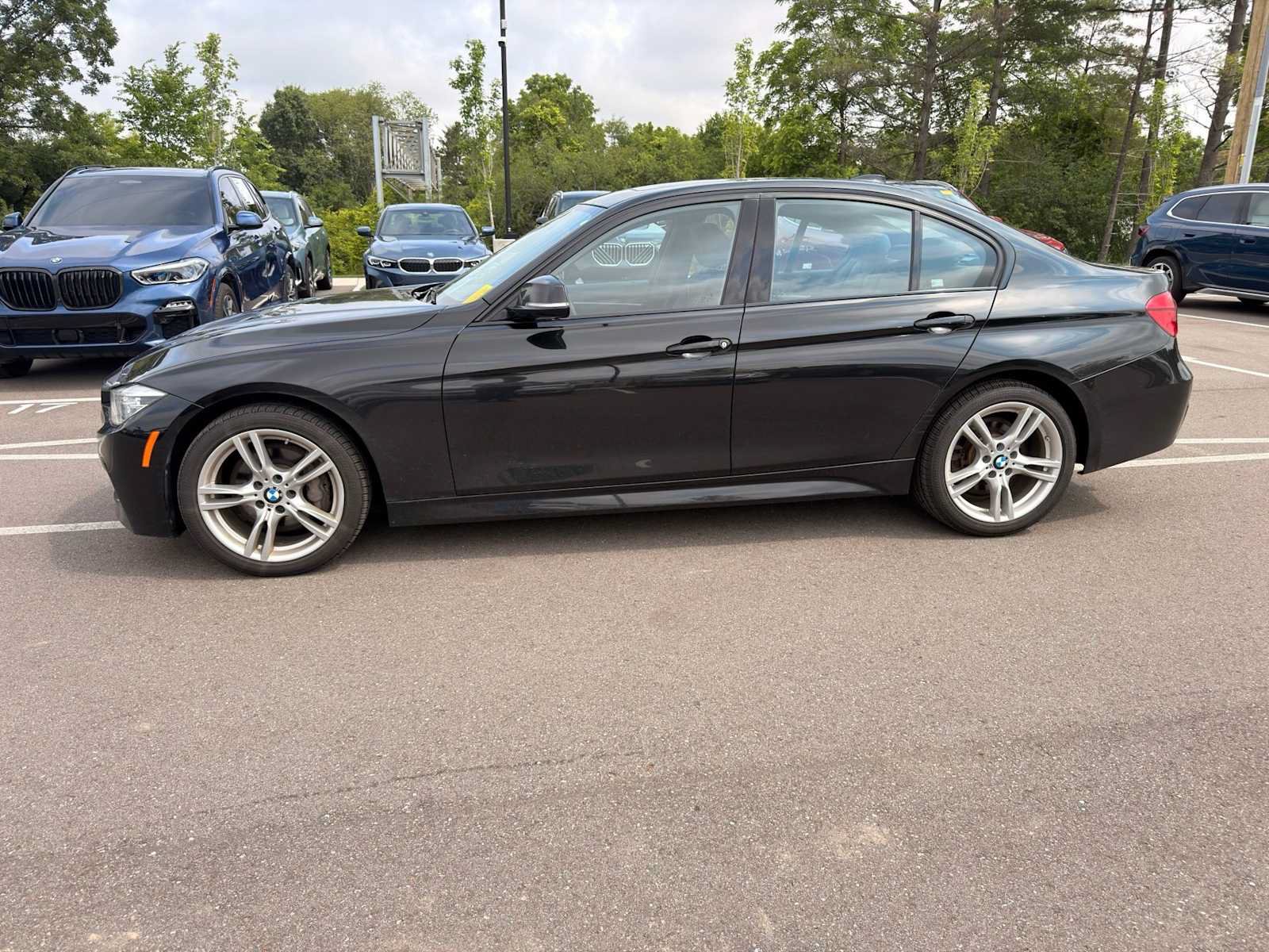 Used 2018 BMW 340i xDrive Sedan AWD/4WD image 3