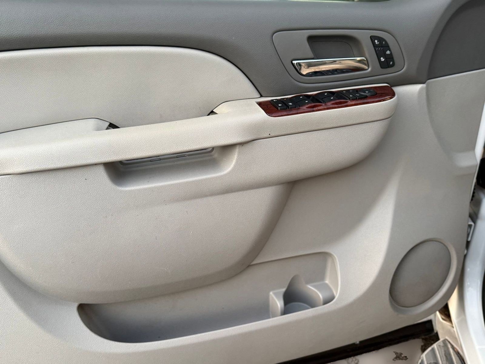 Used 2012 Chevrolet Suburban LT w/ Luxury Package image 13