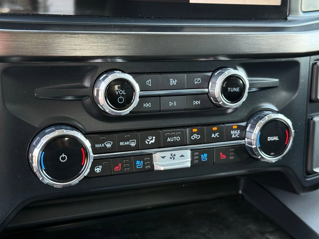 Certified 2024 Ford F350 Lariat w/ Lariat Ultimate Package image 11