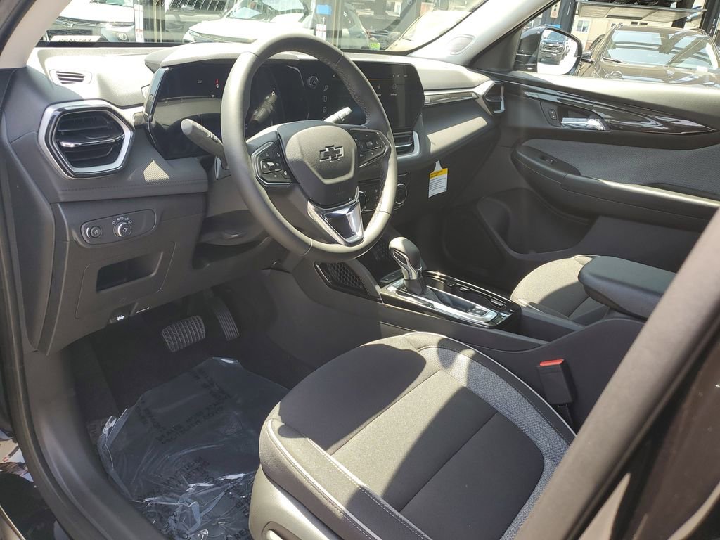 New 2026 Chevrolet TrailBlazer LT w/ Convenience Package FWD image 20