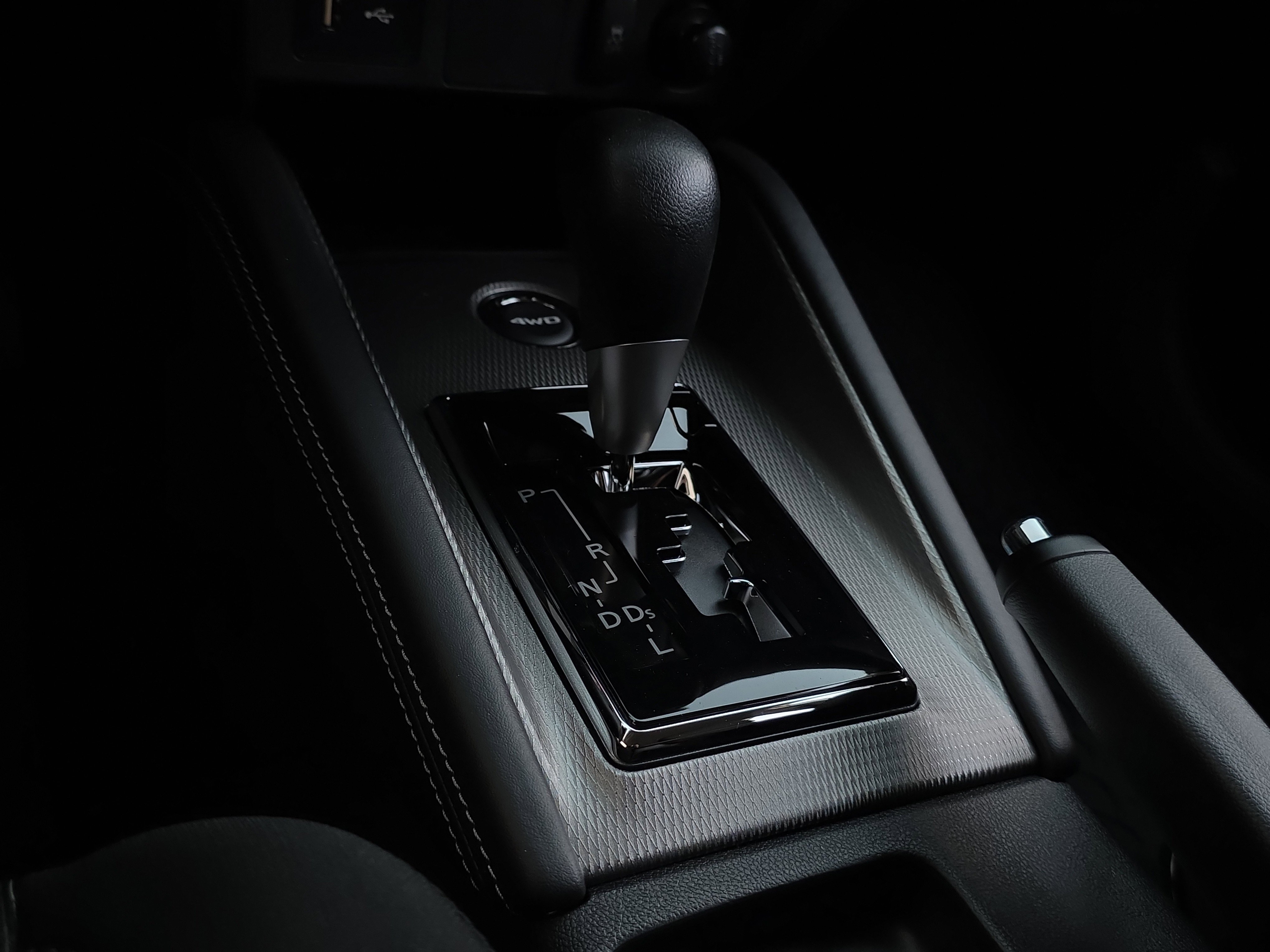 New 2025 Mitsubishi Outlander Sport ES image 16