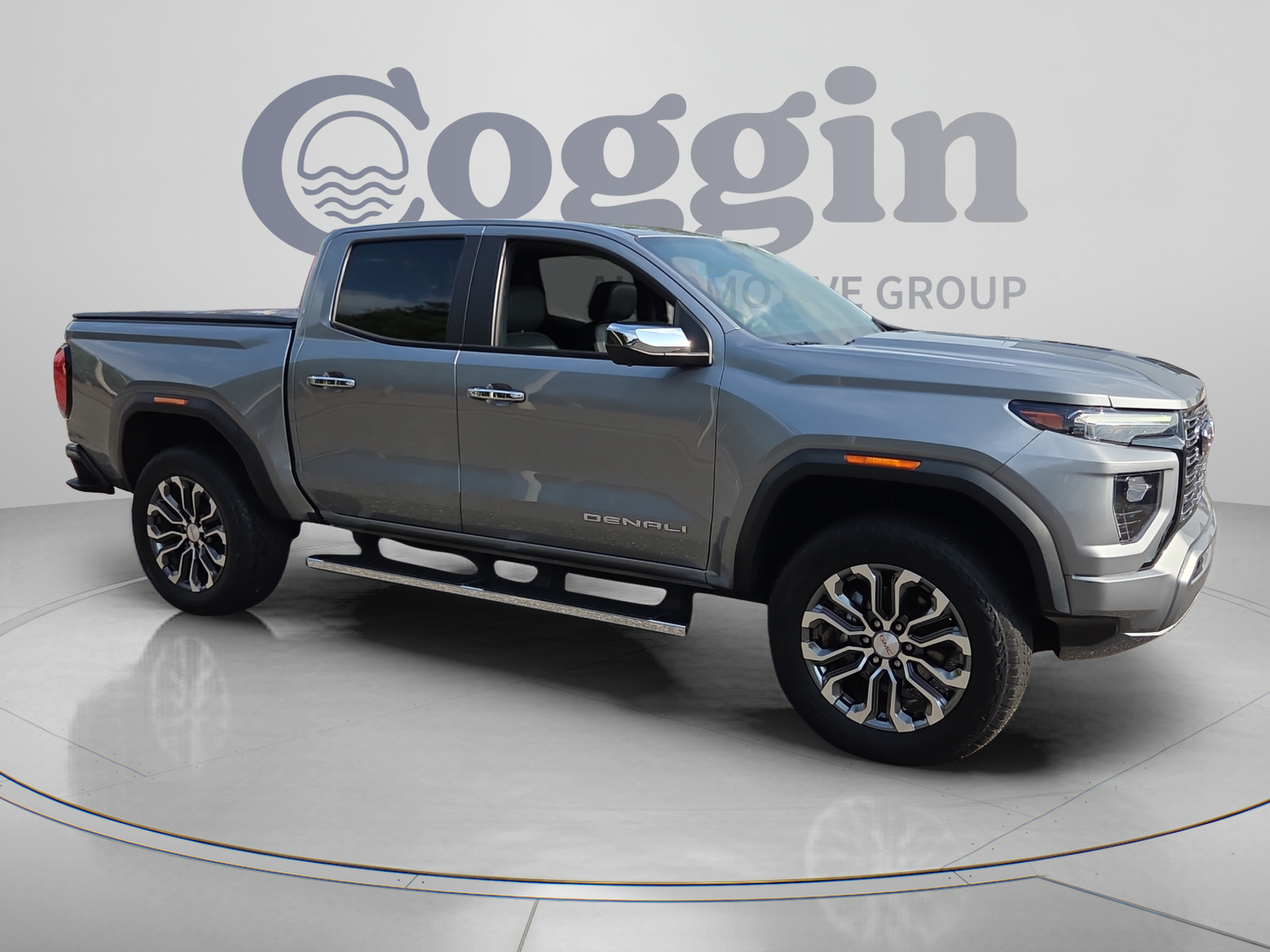 Used 2023 GMC Canyon Denali AWD/4WD image 7