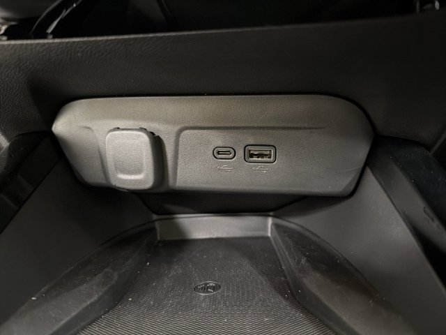 Certified 2026 Chevrolet Trax LT w/ Sunroof Package FWD image 26