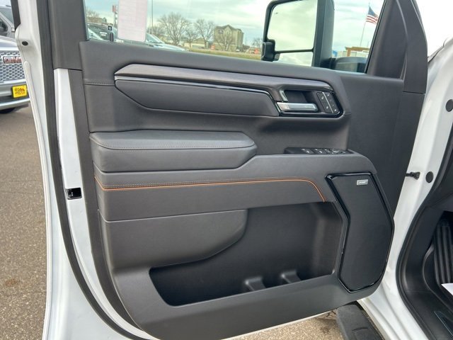 Used 2025 GMC Sierra 2500 AT4 w/ AT4 Premium Plus Package image 11