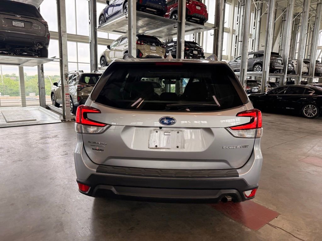 Used 2021 Subaru Forester Premium w/ Popular Package #1 AWD/4WD image 4
