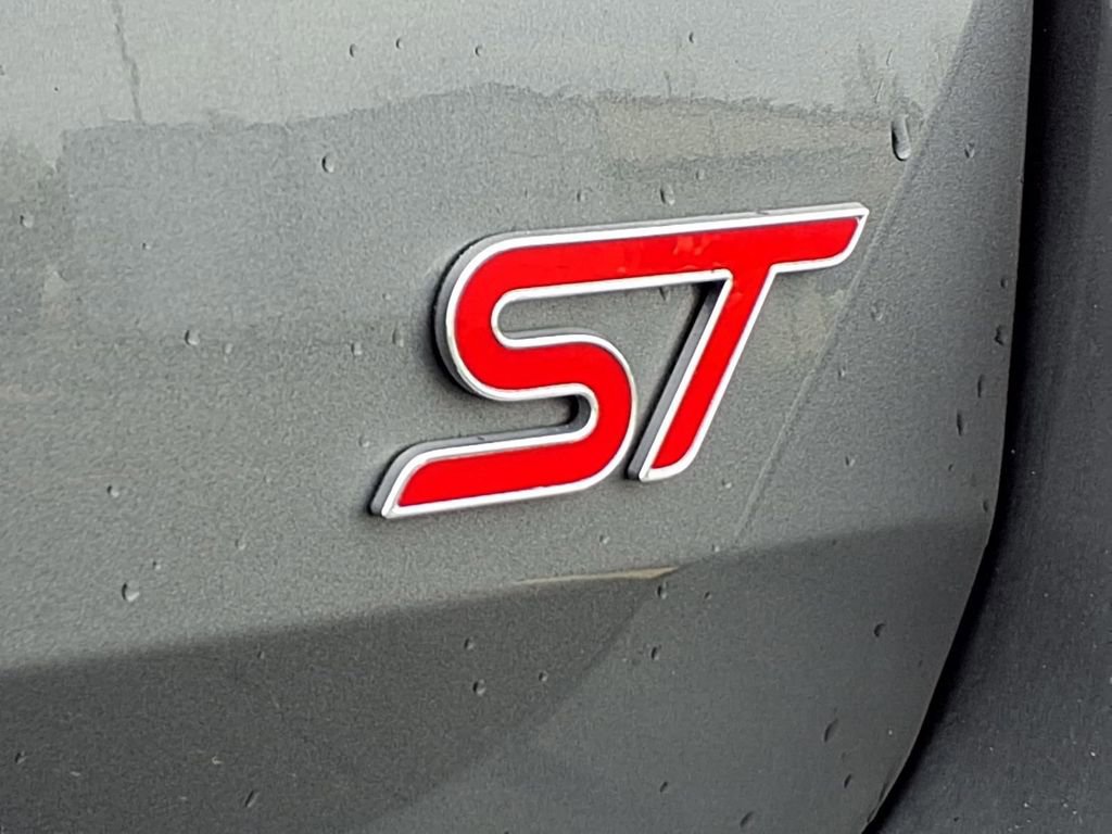 Used 2025 Ford Explorer ST image 34