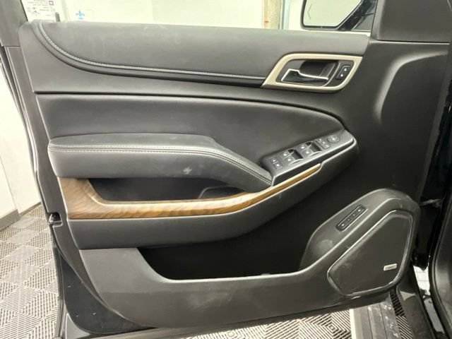 Used 2019 GMC Yukon XL Denali w/ Denali Ultimate Package AWD/4WD image 5