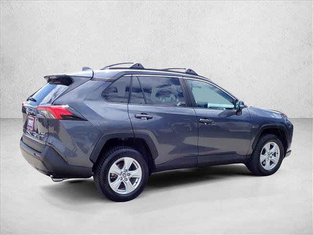 Used 2021 Toyota RAV4 XLE AWD/4WD image 4