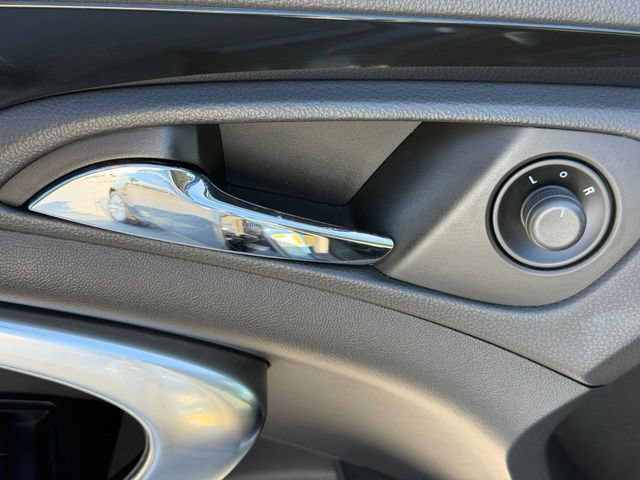 Used 2011 Buick Regal CXL w/ RL5 Preferred Equipment Group FWD image 18