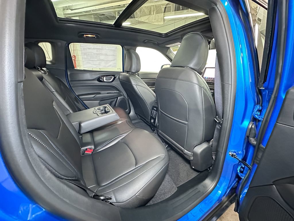 New 2026 Jeep Compass Limited w/ Sun, Sound & Navigation Group image 4