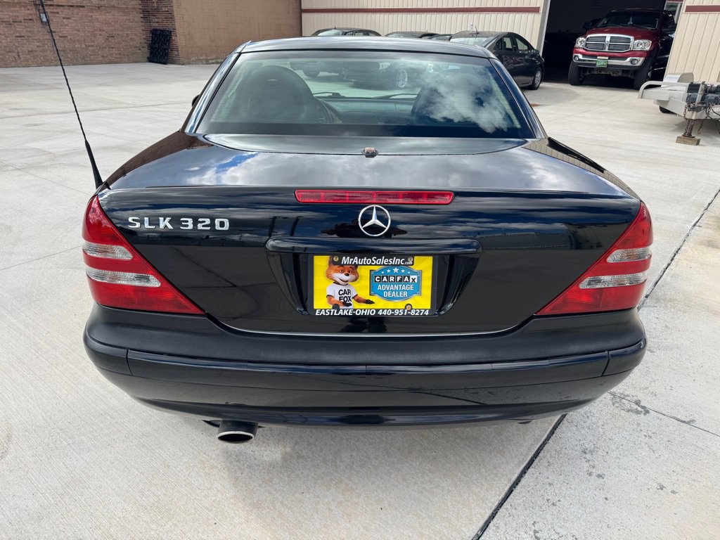 Used 2003 Mercedes-Benz SLK 320 image 7