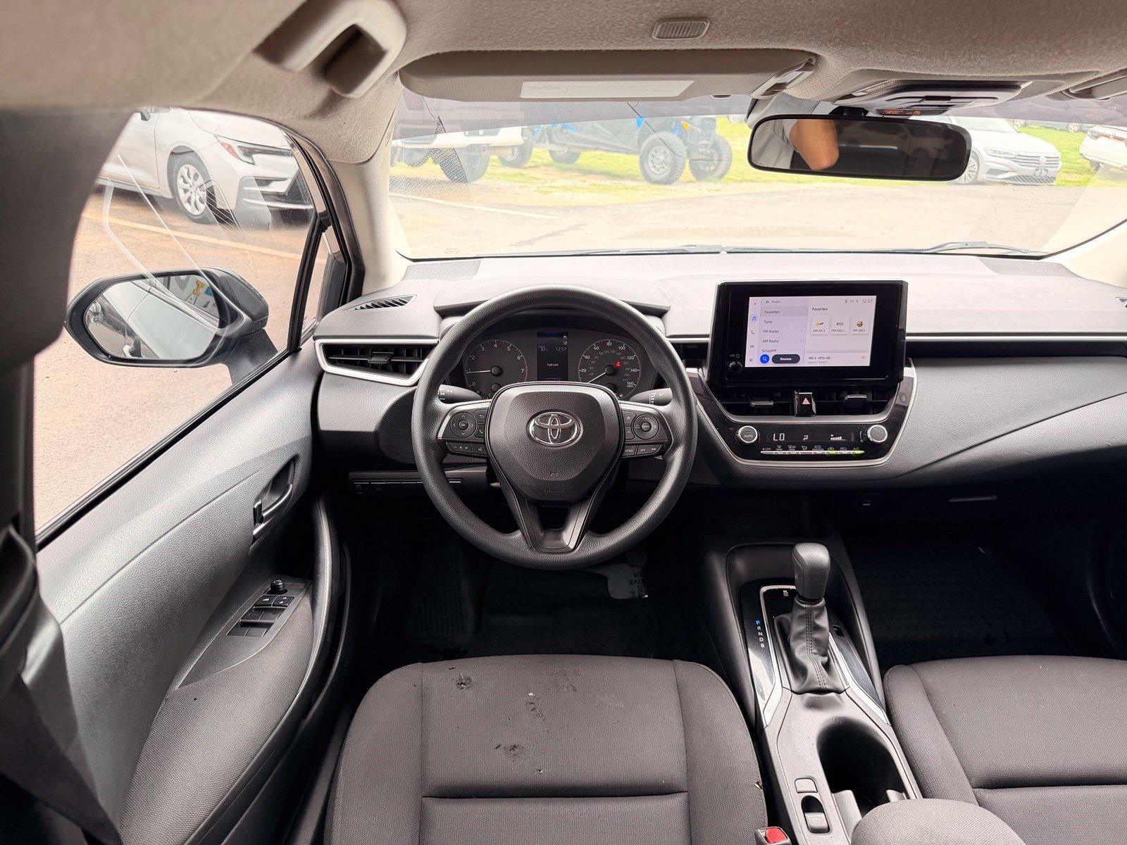 Used 2025 Toyota Corolla LE w/ Convenience Package FWD image 27
