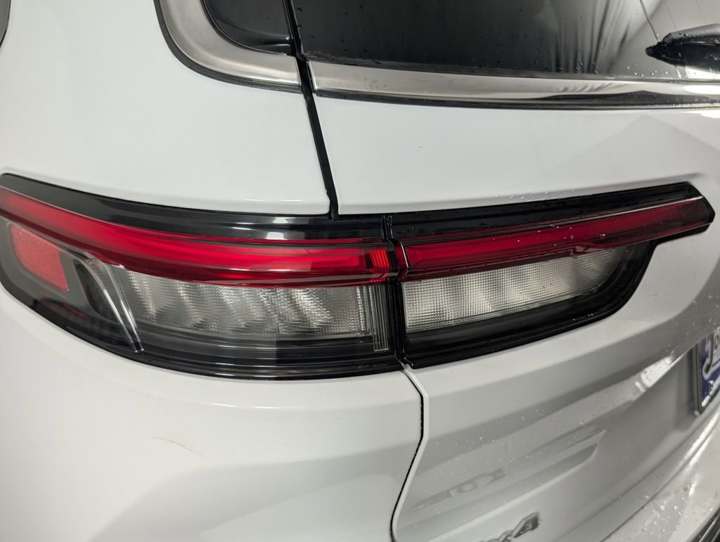 New 2025 Jeep Grand Cherokee L Limited image 12