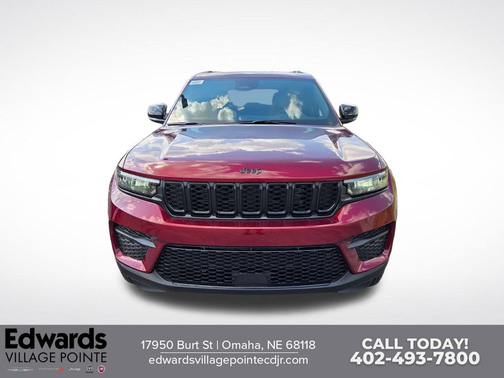 New 2025 Jeep Grand Cherokee Altitude AWD/4WD image 8