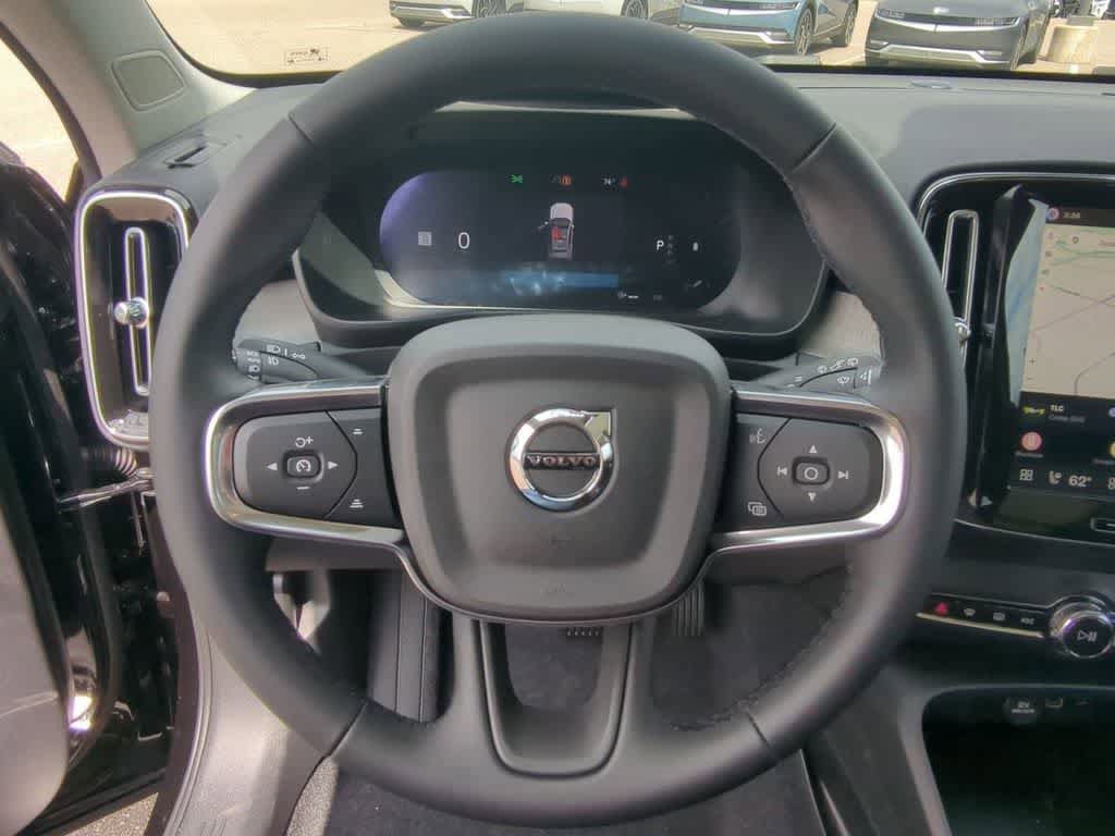 New 2026 Volvo XC40 B5 Plus w/ Protection Package Premier AWD/4WD image 21