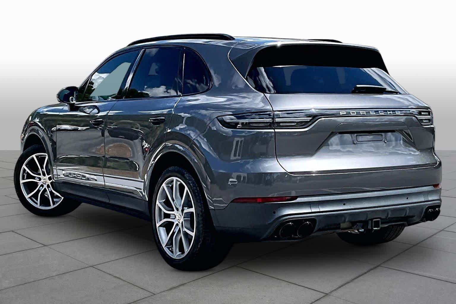 Used 2020 Porsche Cayenne AWD/4WD image 11