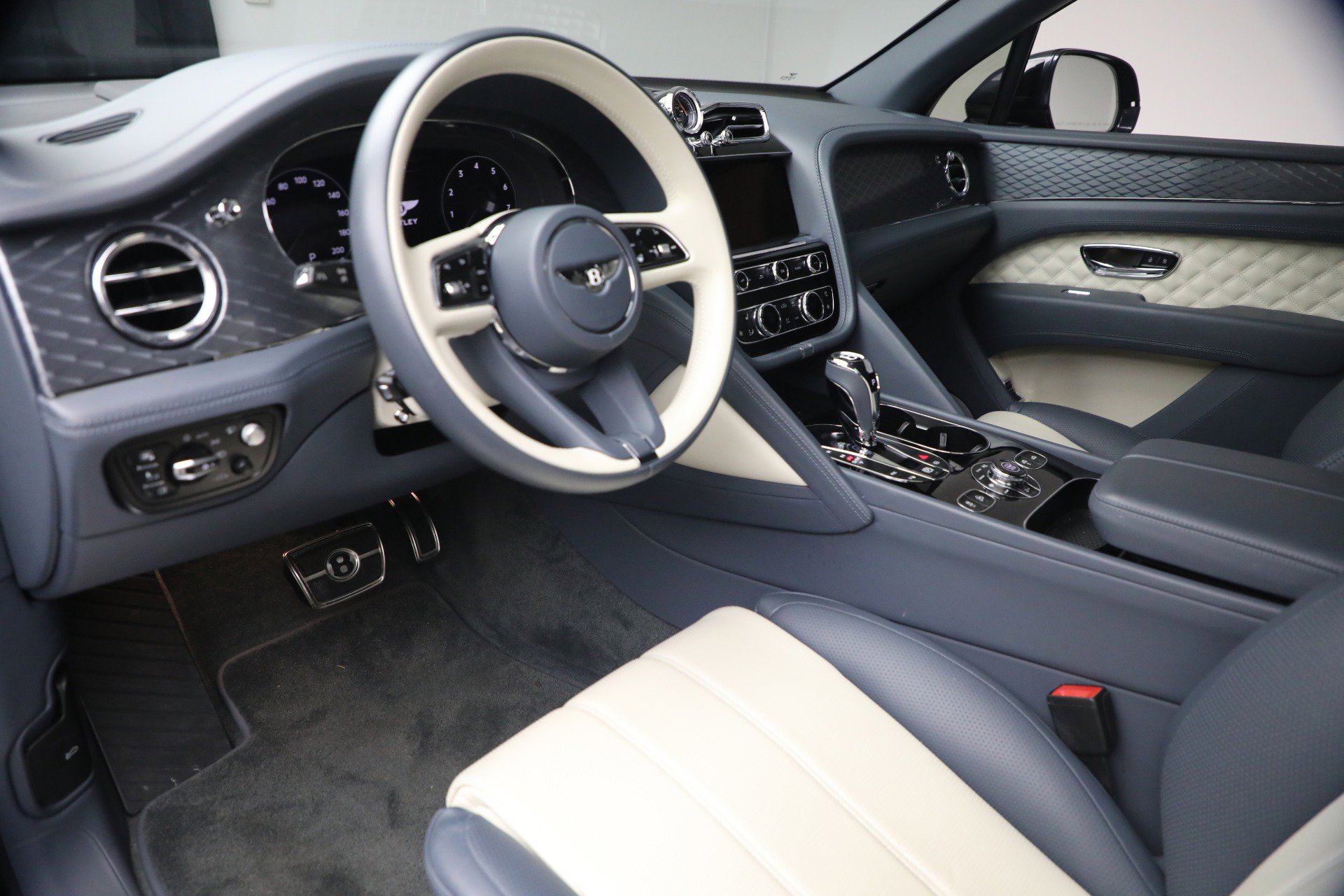 Certified 2021 Bentley Bentayga Speed image 19