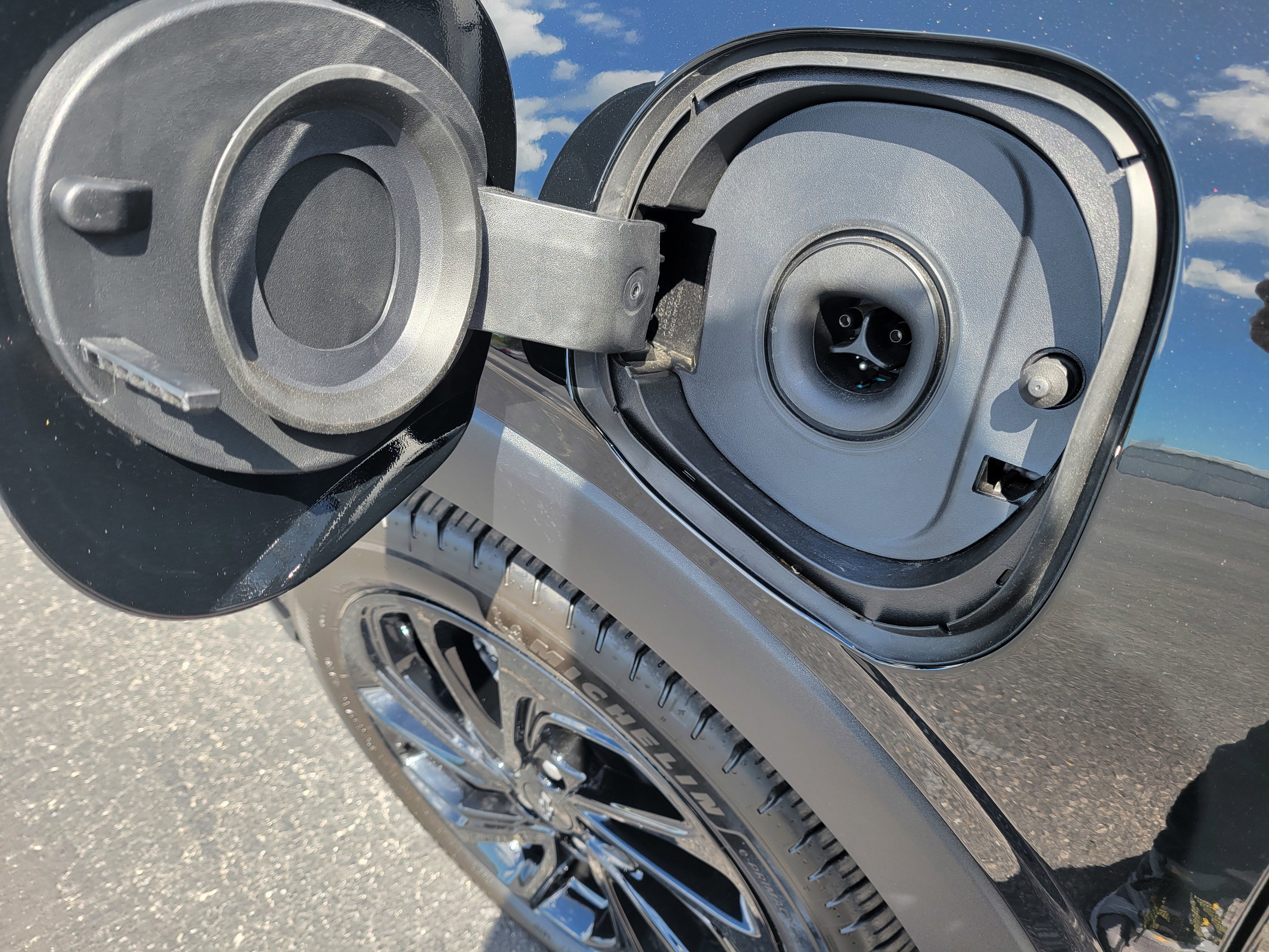 New 2027 Chevrolet Bolt RS w/ Technology Package image 11