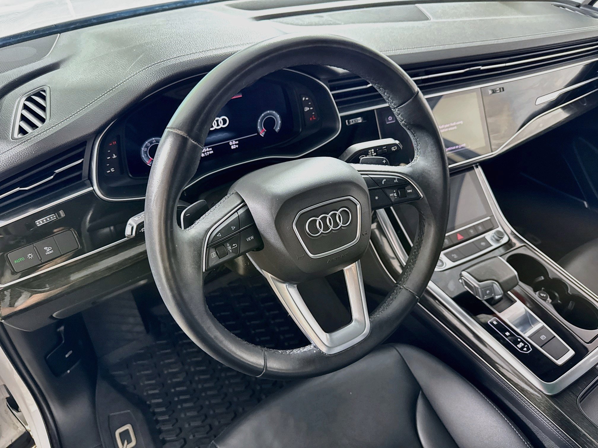 Used 2023 Audi Q7 3.0T Premium Plus w/ Premium Plus Package AWD/4WD image 13