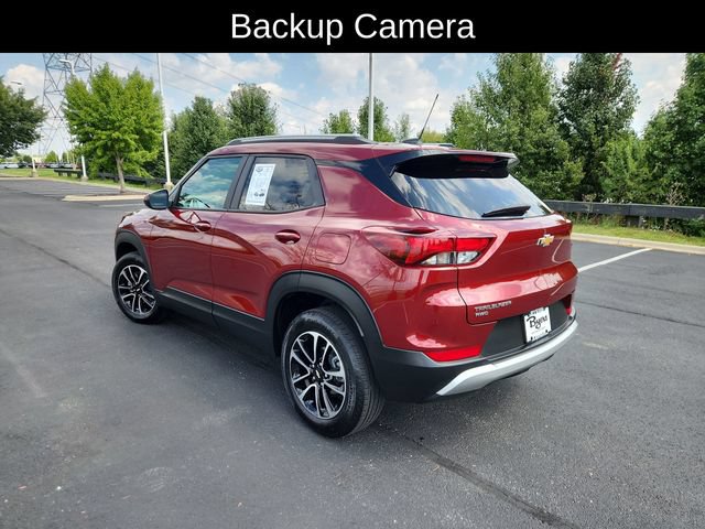 Used 2025 Chevrolet TrailBlazer LT AWD/4WD image 5