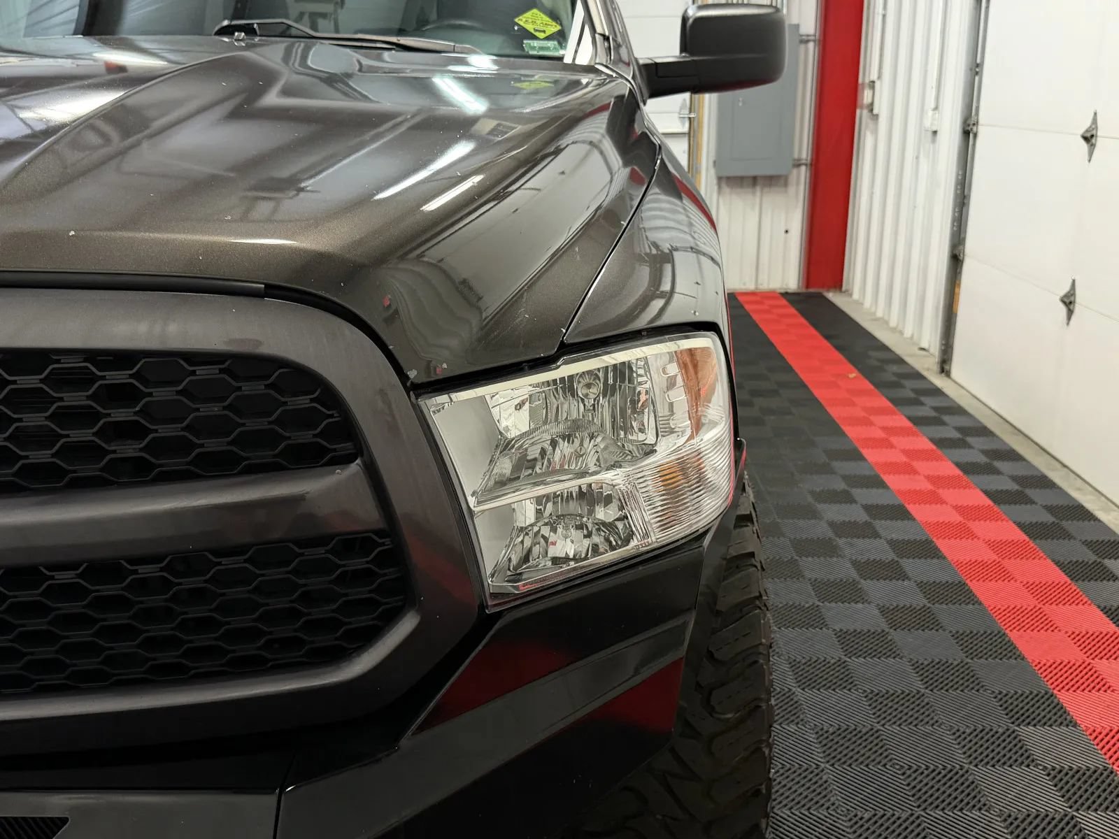 Used 2021 RAM 1500 Classic SLT AWD/4WD image 8