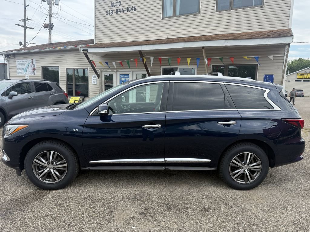 Used 2020 INFINITI QX60 Luxe w/ Essential Package image 1