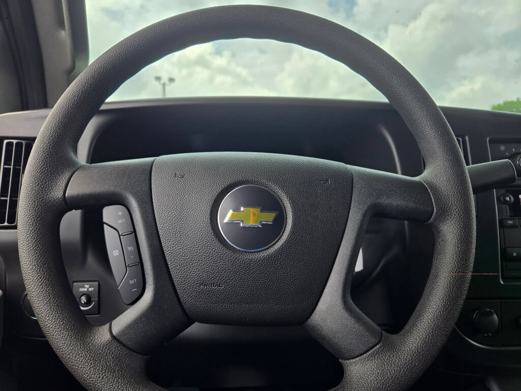 New 2026 Chevrolet Express 2500 w/ Driver Convenience Package RWD image 25