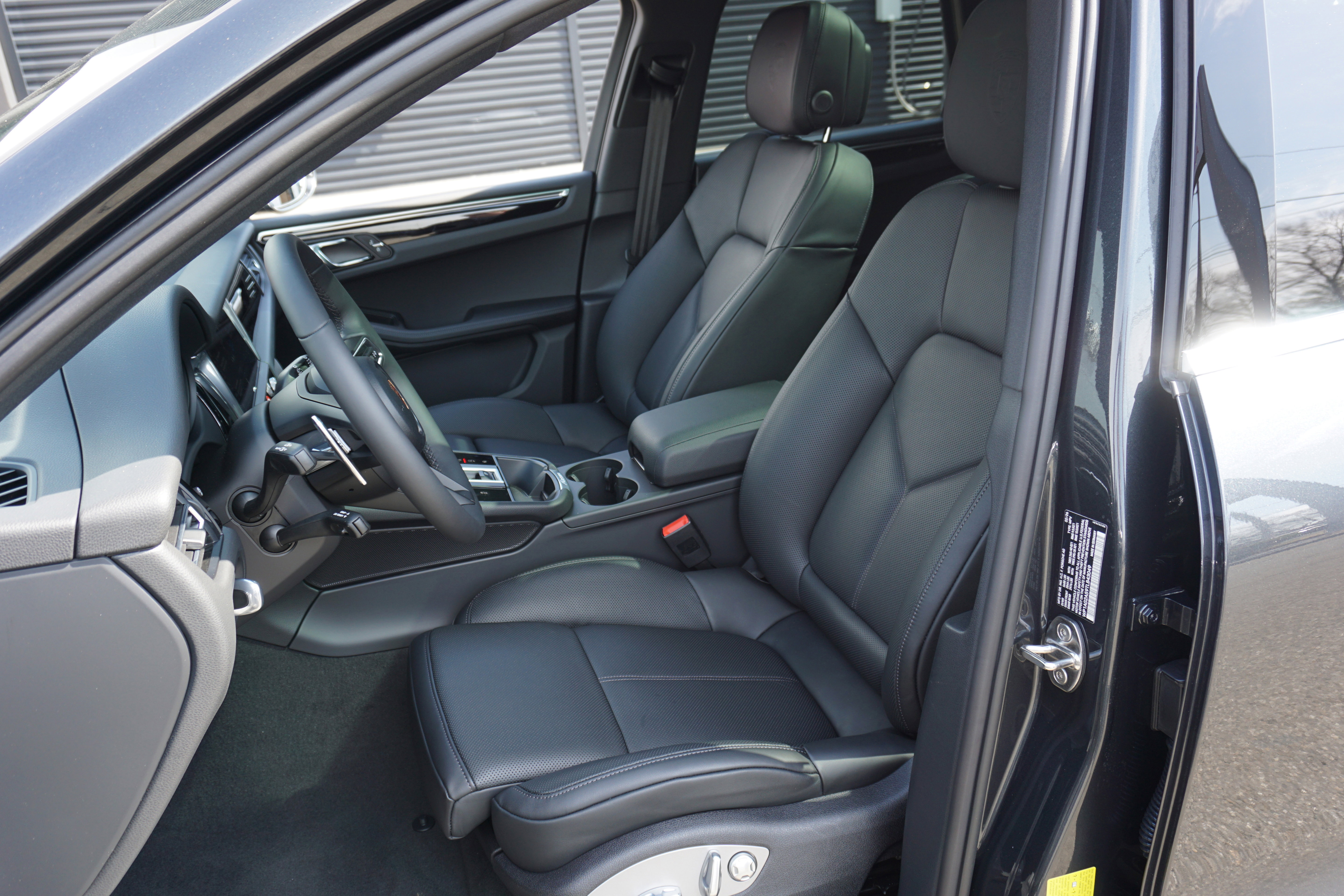 New 2026 Porsche Macan S image 5